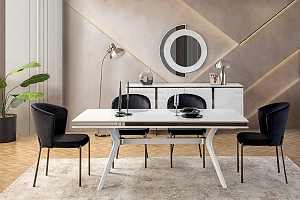 Kristal Yemek odası